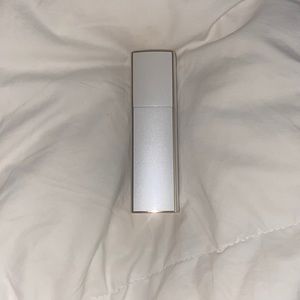 CHANEL Twist and Spray